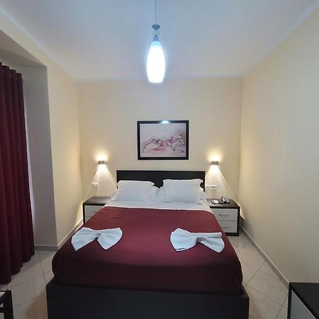 Haris Hotel Avlonya Dış mekan fotoğraf
