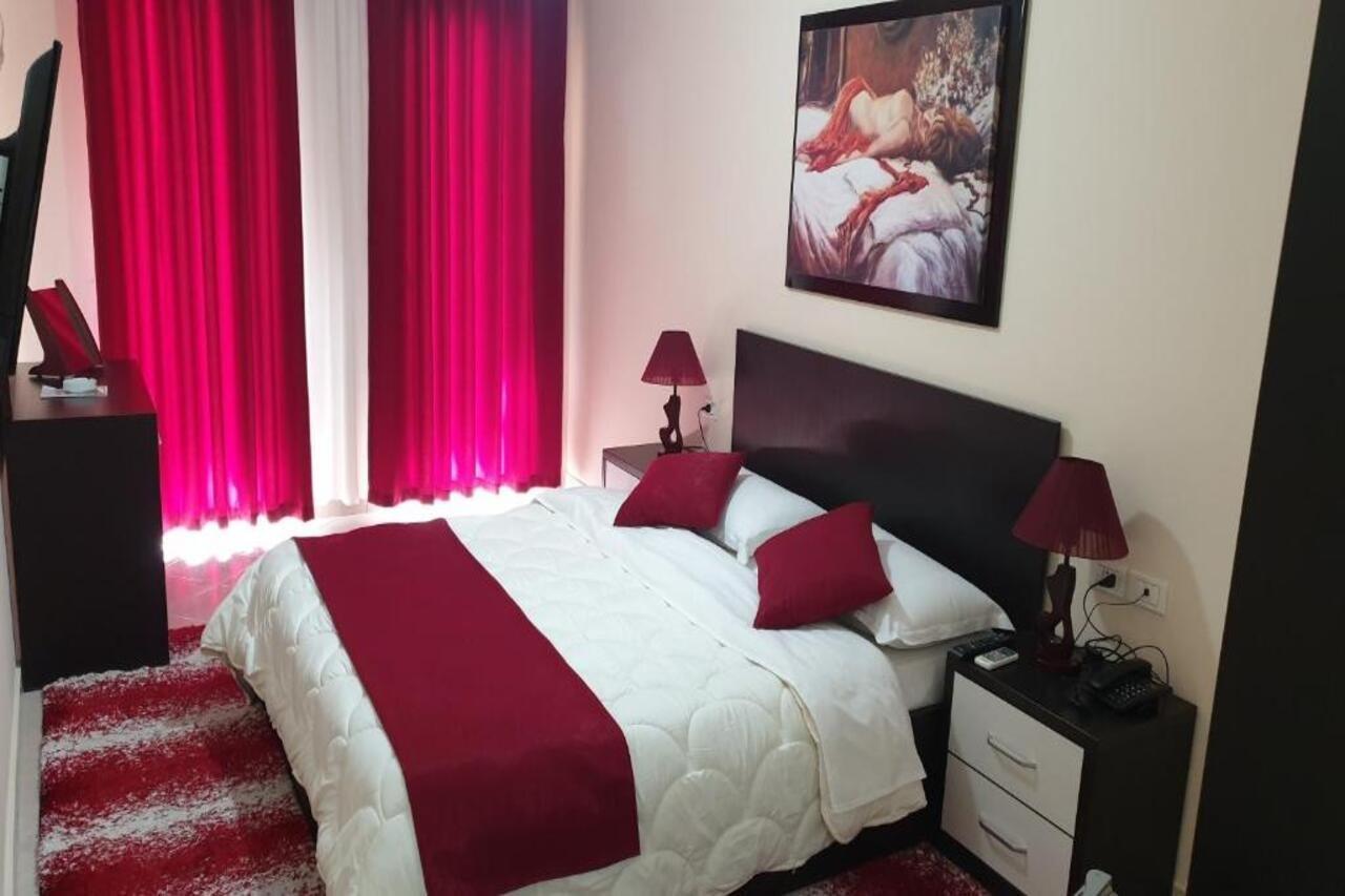 Haris Hotel Avlonya Dış mekan fotoğraf