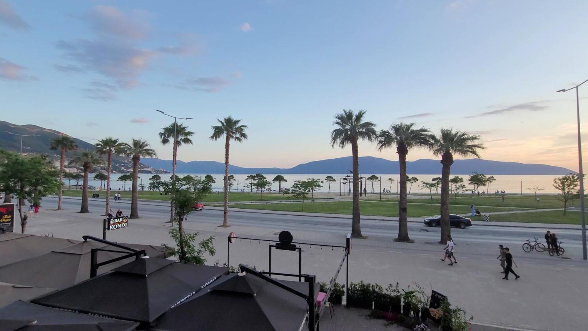 Haris Hotel Avlonya Dış mekan fotoğraf