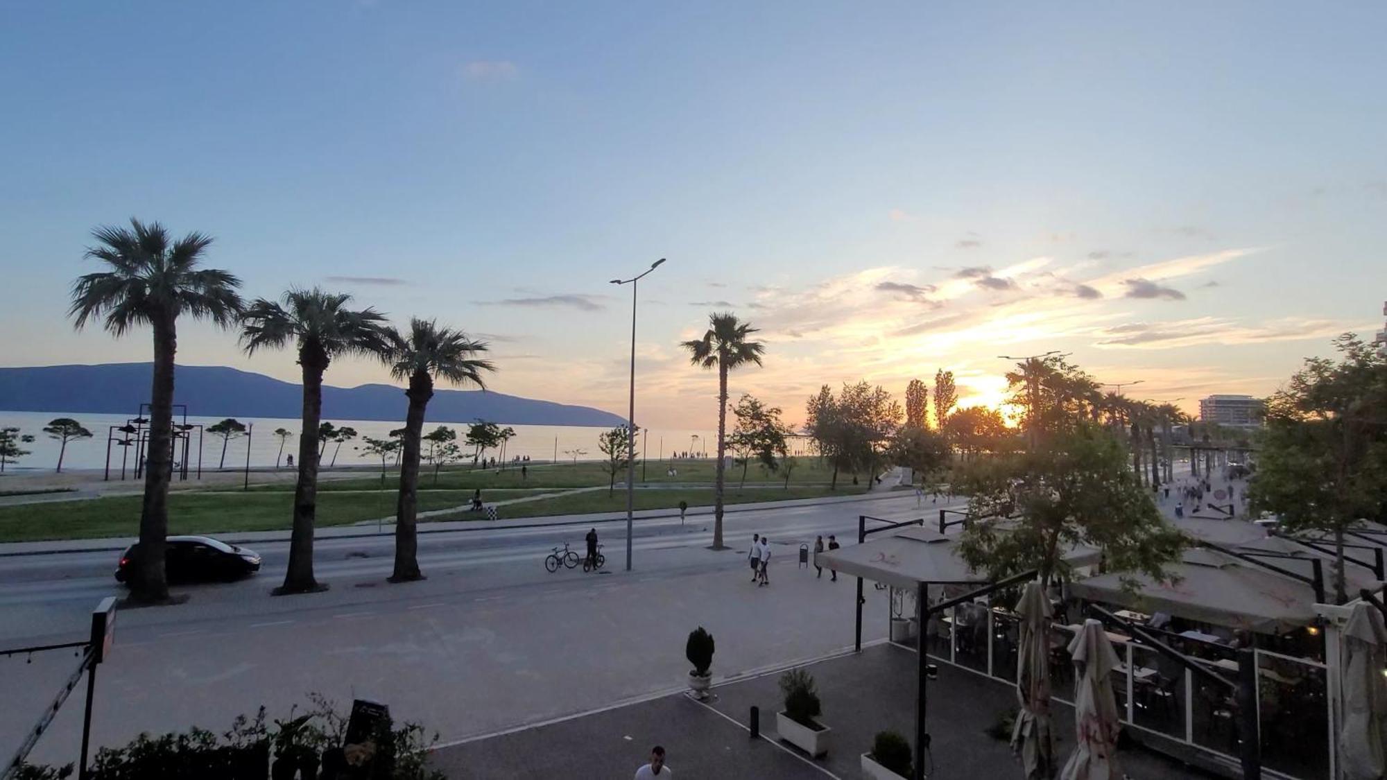 Haris Hotel Avlonya Dış mekan fotoğraf