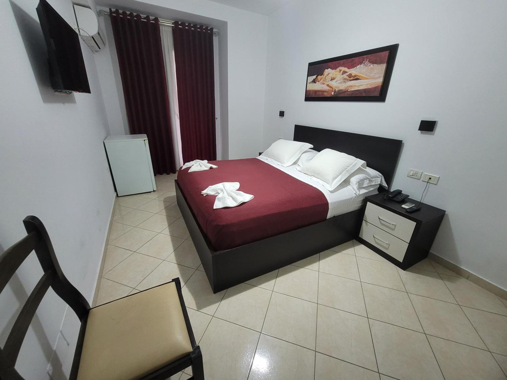 Haris Hotel Avlonya Dış mekan fotoğraf