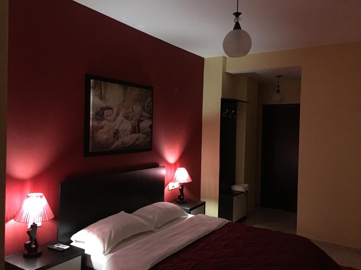 Haris Hotel Avlonya Dış mekan fotoğraf