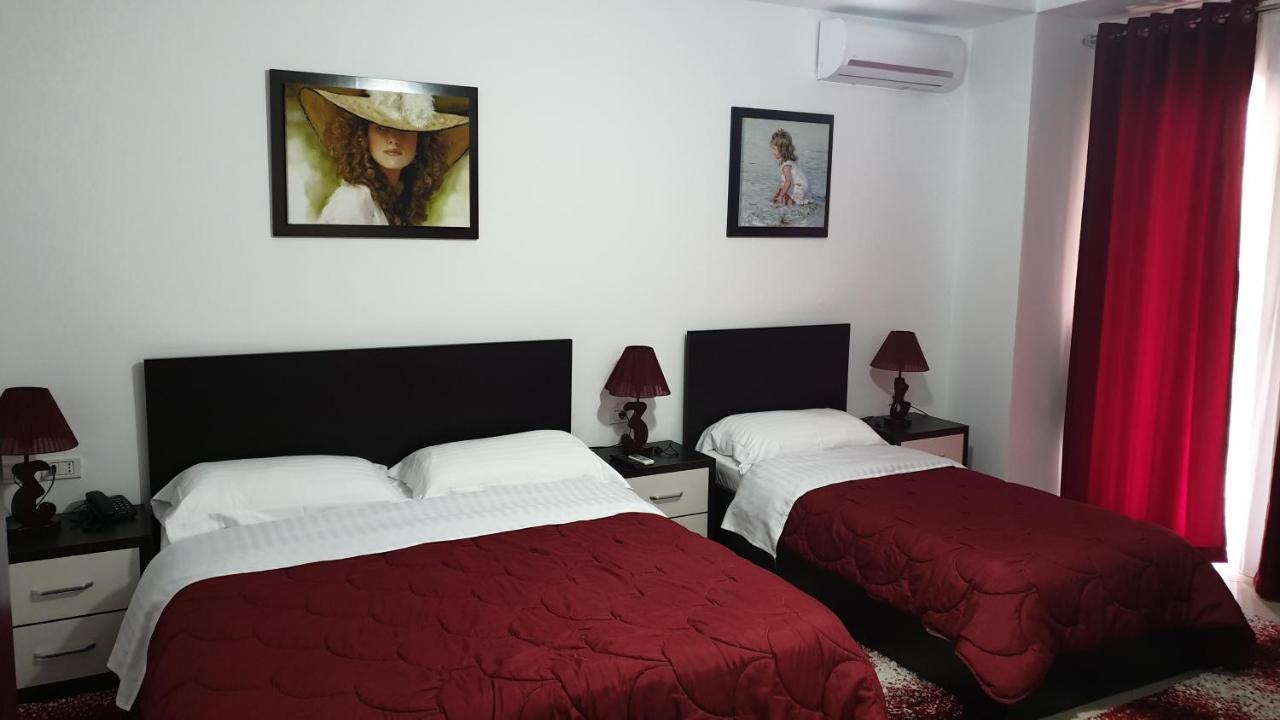 Haris Hotel Avlonya Dış mekan fotoğraf